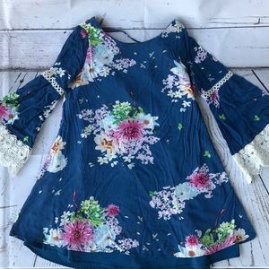 Adorable boutique tunic